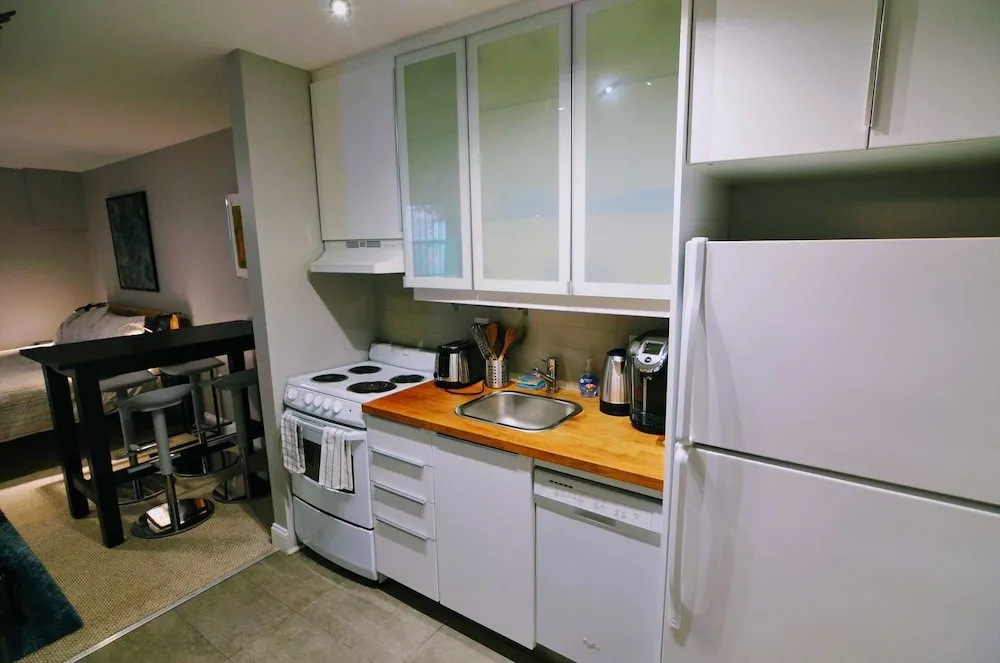 photo 1 of 1331 Northwest Apartment #1066 - 1 Br Apts