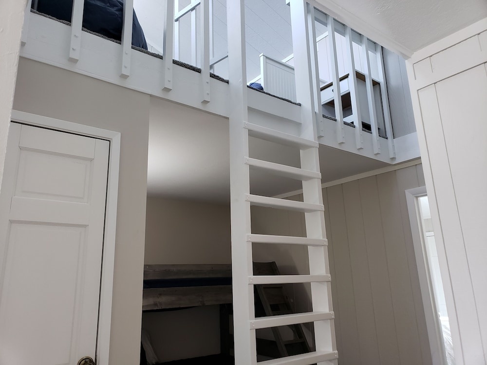 photo 1 of #1774 Baldy Mountain Townhome, 2 Bedroom + Sleeping Alcove & Loft - 2 Bath, Free Shuttle to Town. Views!