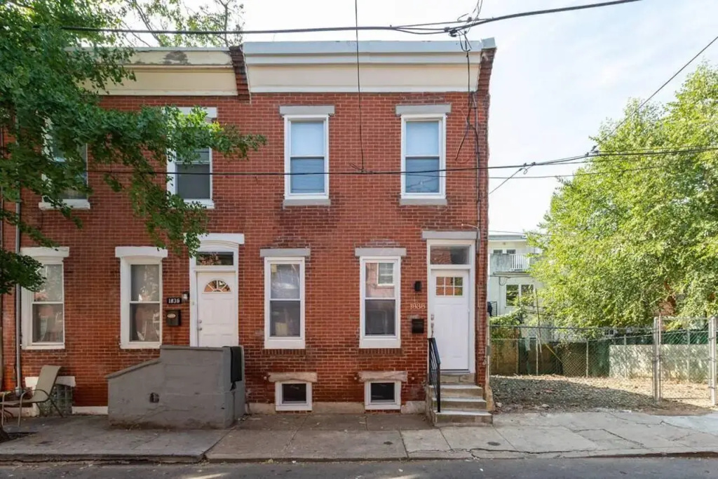 photo 1 of 1838 Webster