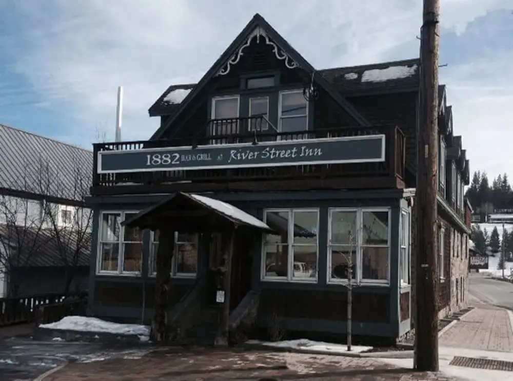 photo 1 of 1882 Bar and Grill at River Street Inn