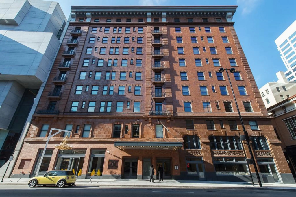 photo 1 of 21c Museum Hotel Cincinnati