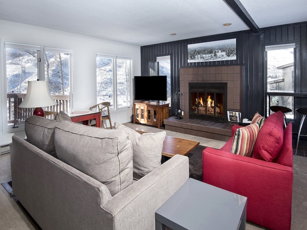photo 1 of 2338 Tahoe Drive