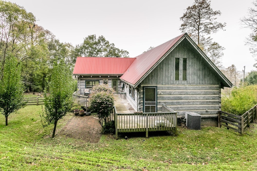 photo 1 of 2521 Goose Creek Cottage Upper Level