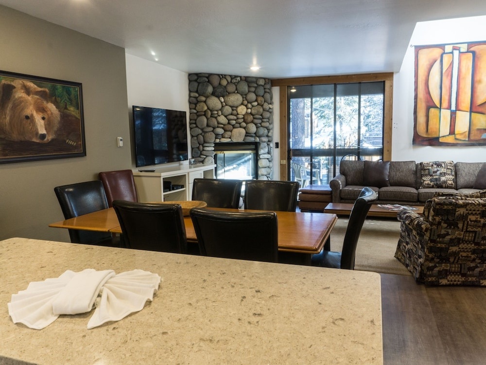 photo 1 of 3132 Aspen Grove