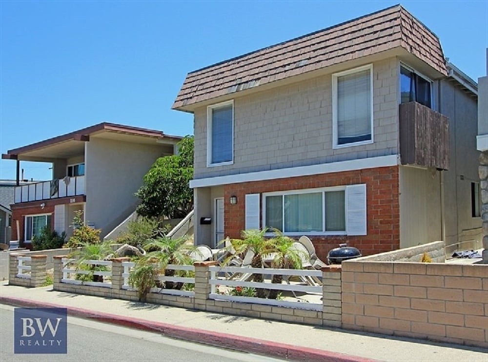 photo 1 of 34th St B (68185)