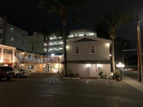 photo 1 of 777 Motor Inn