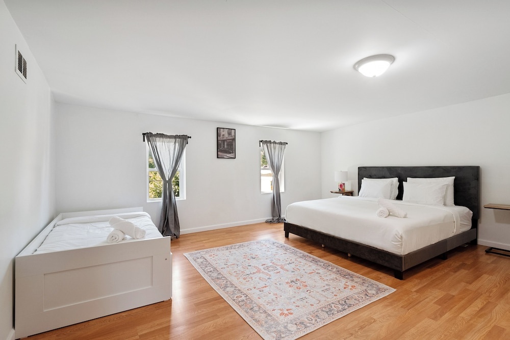 photo 1 of A Cottage in Downtown STL. Sleeps 10