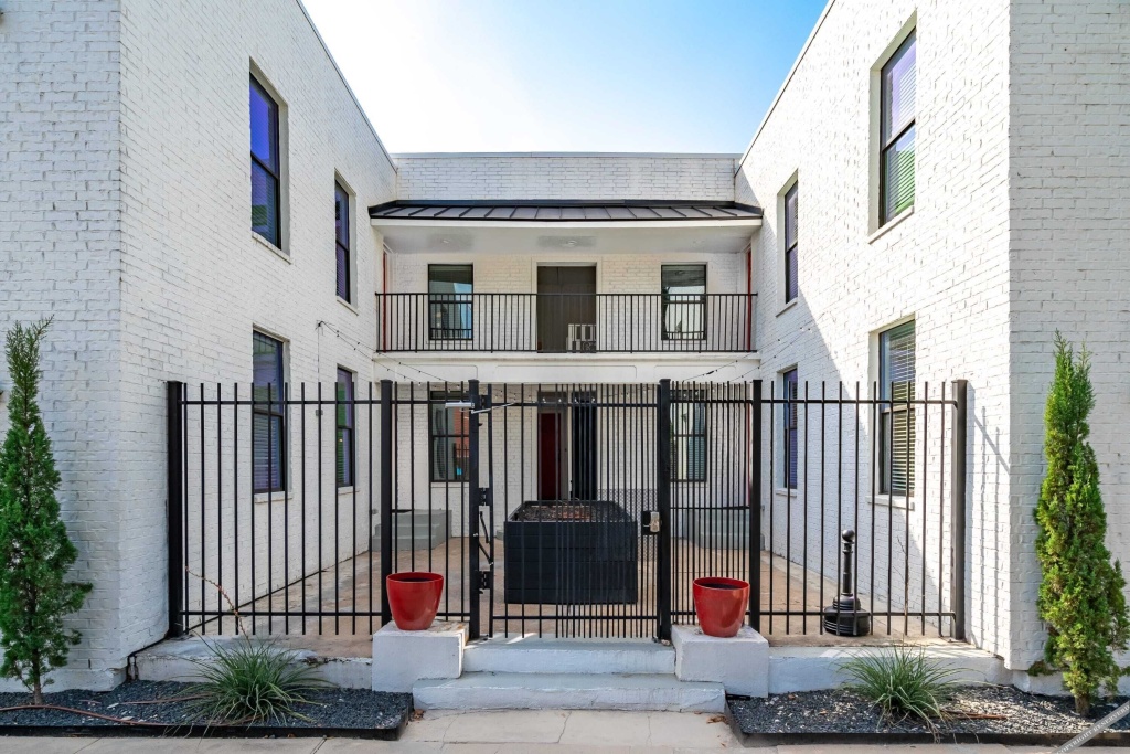 photo 1 of Abode Houston - Montrose Downtown