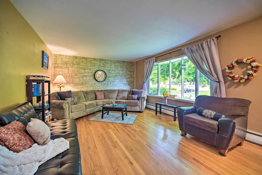 photo 1 of Albany Home w/ Fenced Yard & Patio - Pets Welcome!
