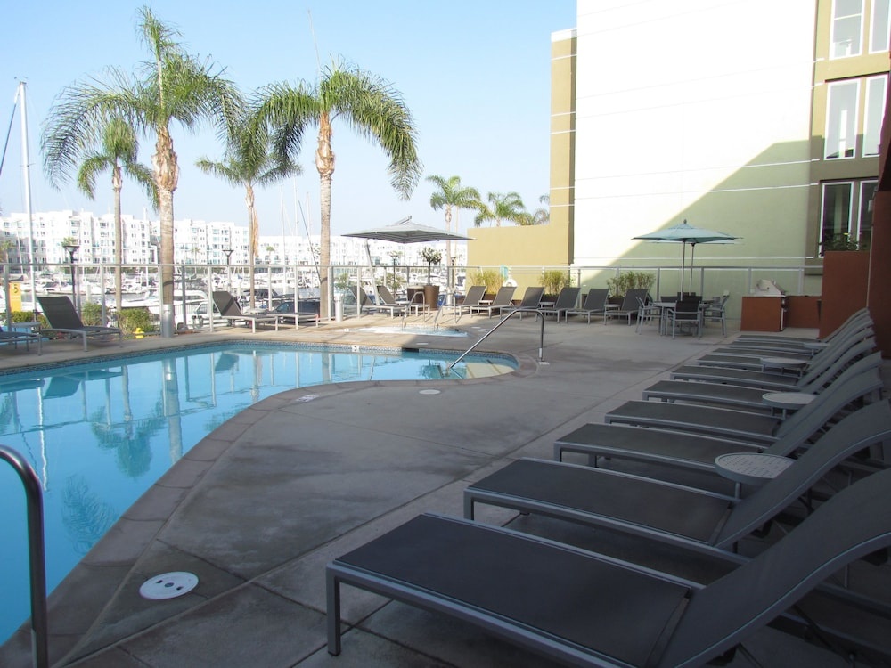 photo 1 of Miracle Mile