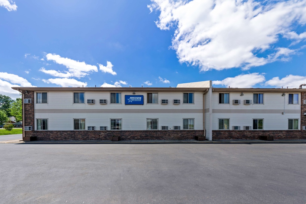 photo 1 of Americas Best Value Inn Decatur, IL