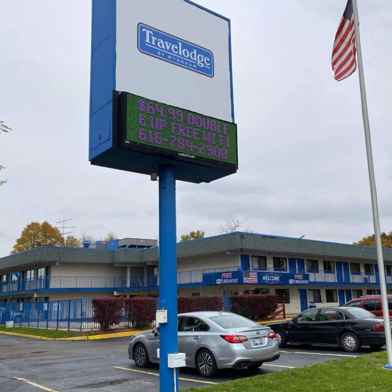 photo 1 of Americas Best Value Inn & Suites-Walker/Grand Rapids North