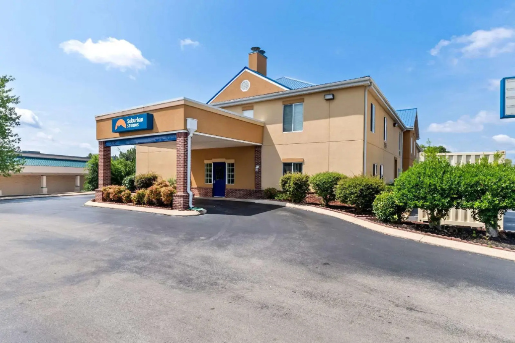 photo 1 of Suburban Studios Chattanooga Northeast - Ooltewah