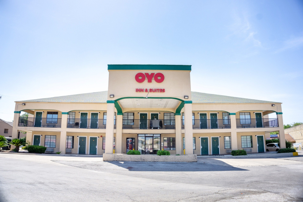 photo 1 of OYO Inn & Suites