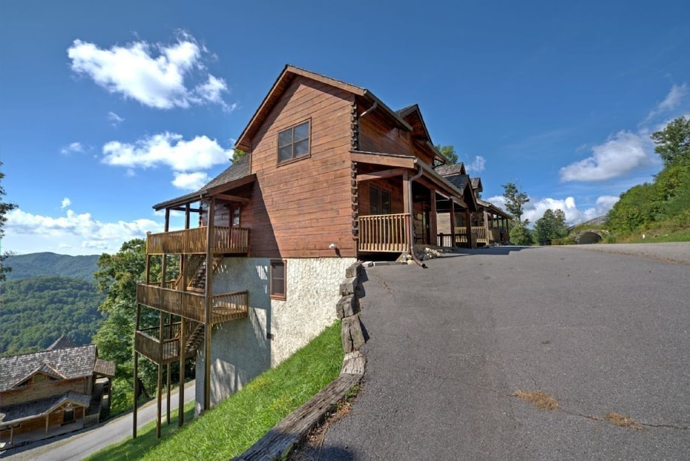 photo 1 of Appalachian House - 4 Br Cabin