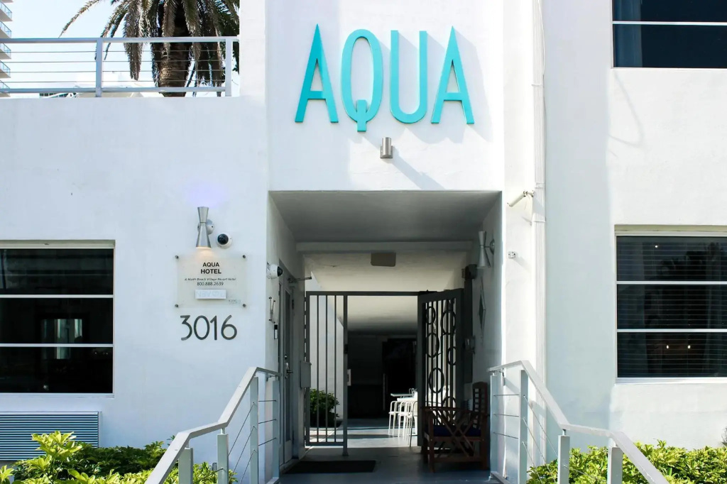 photo 1 of Aqua Hotel