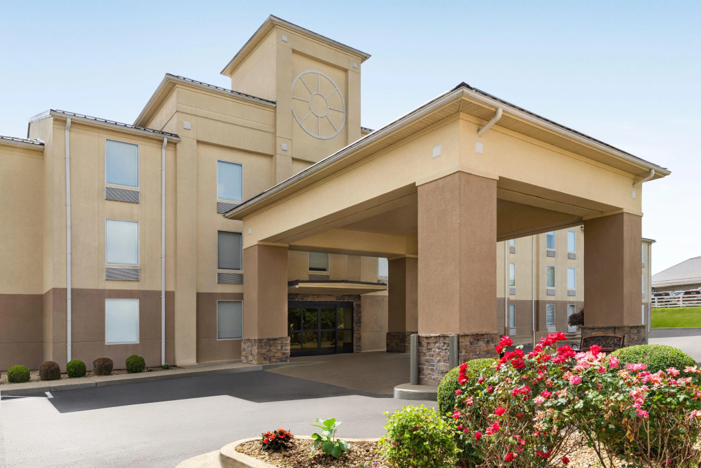 photo 1 of Baymont by Wyndham Georgetown/Lexington North
