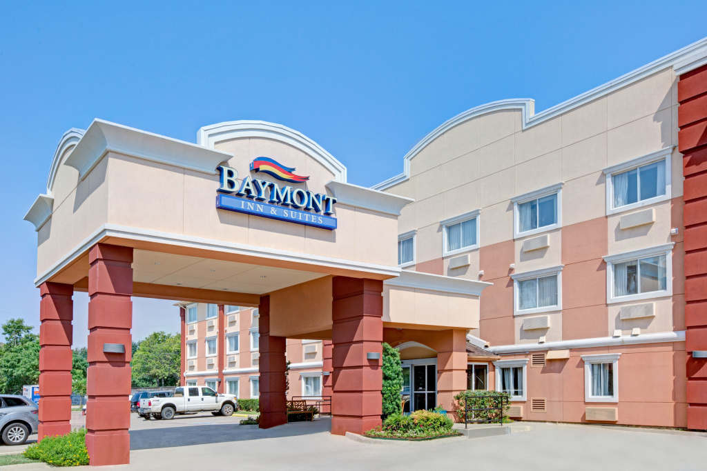 photo 1 of Baymont Inn & Suites Peoria