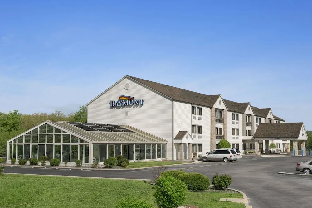 photo 1 of Baymont Inn Sullivan North