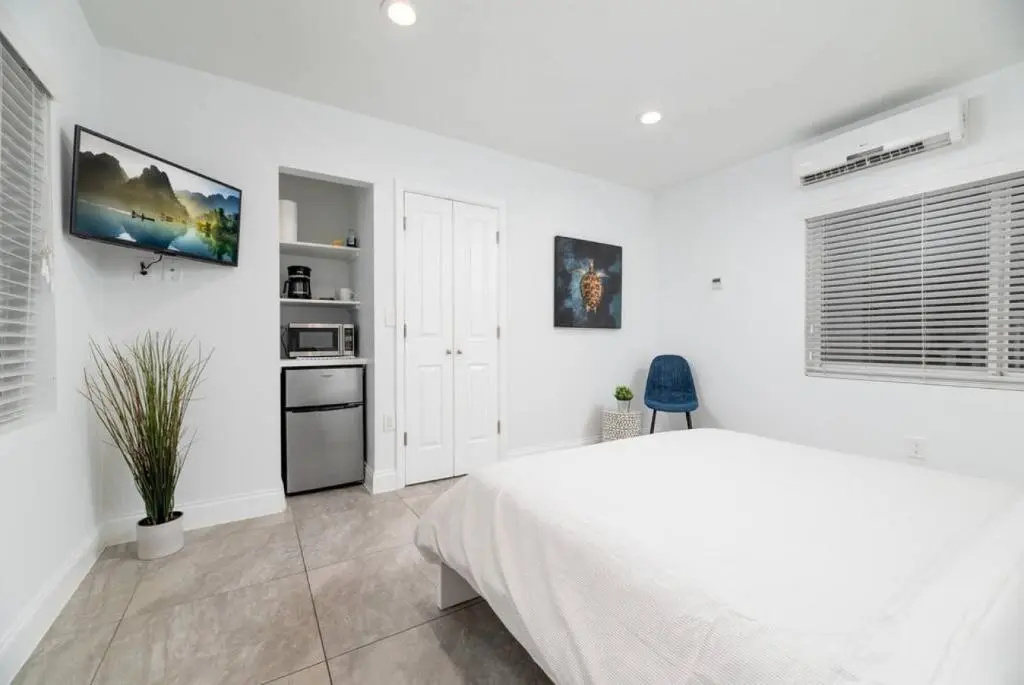 photo 1 of Bayshore Breeze 2 - Fort Lauderdale Beach