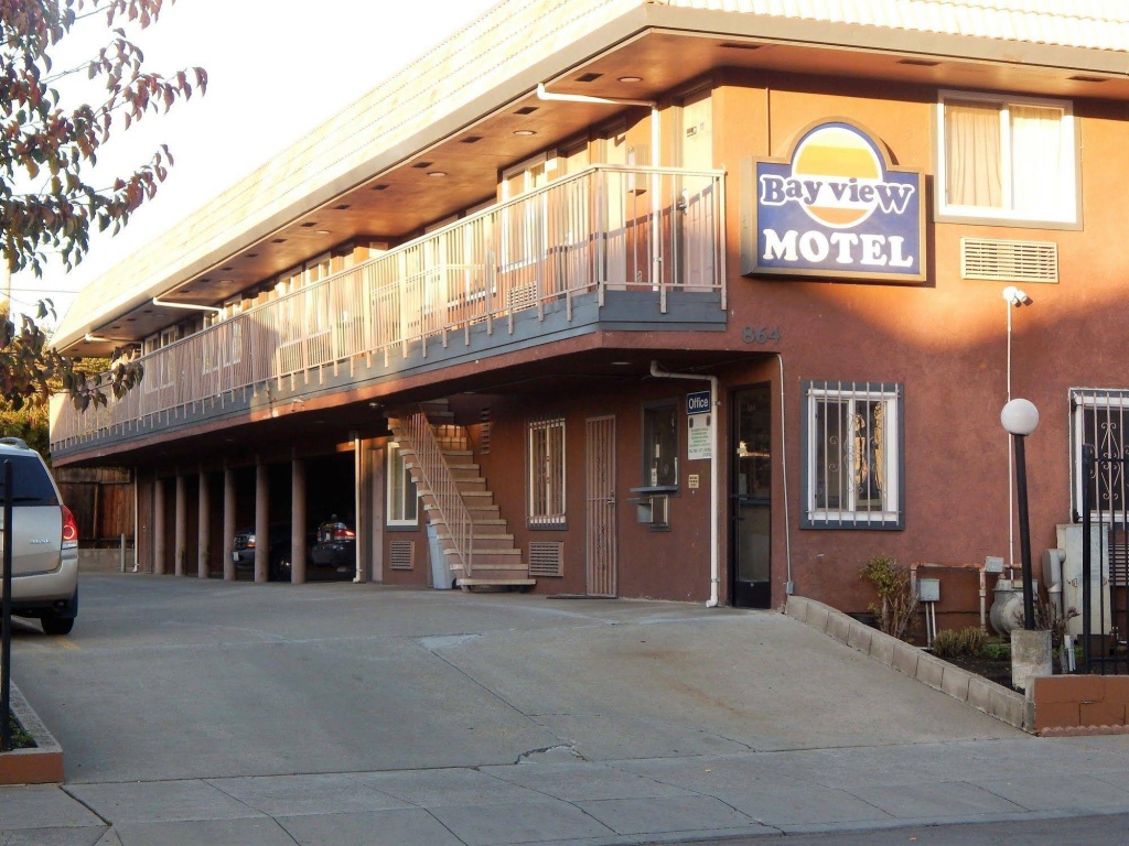 photo 1 of Bayview Motel