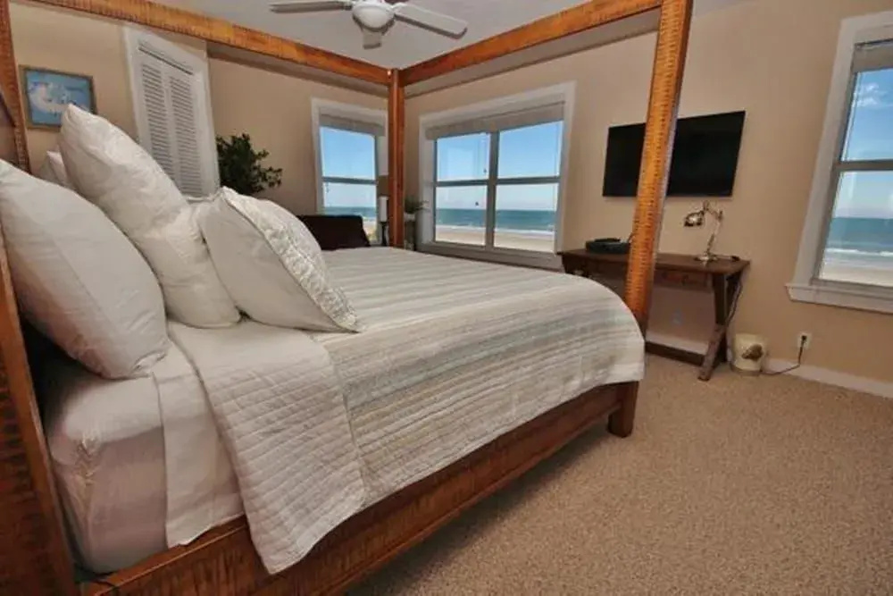 photo 1 of Beachside Vista Apartment 4