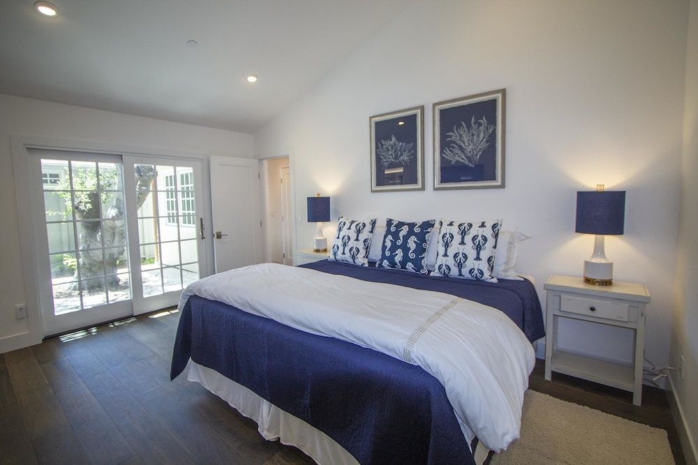 photo 1 of Beautifully Remodled 3/3 Walk To Shops, Restaurants, Close To World Class Golf