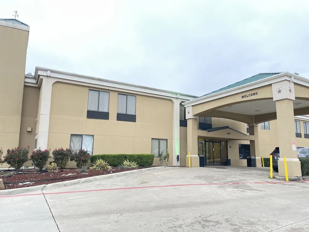 photo 1 of Best Western Inn And Suites