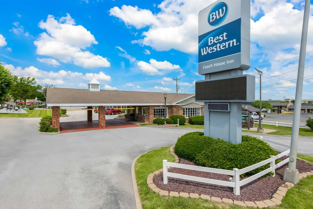 photo 1 of Best Western Coach House