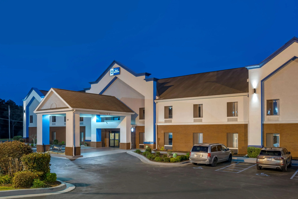 photo 1 of Best Western Troy Inn