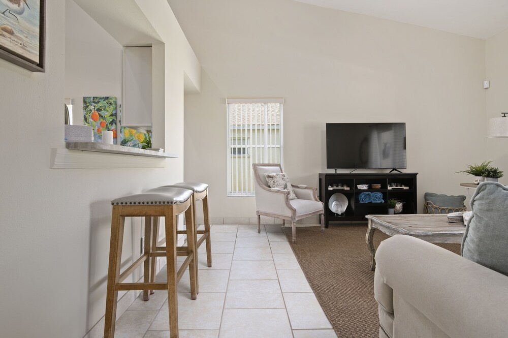 photo 1 of Blue Heron House 3 Bedroom Home by Redawning