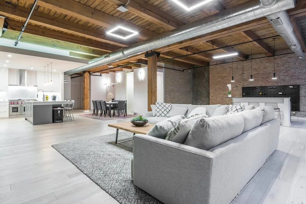 photo 1 of Breathtaking 6 BDR Luxury Condo Downtown Chicago