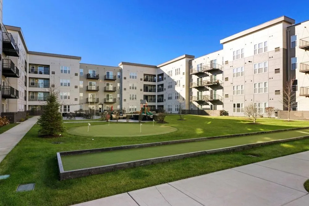 photo 1 of Bright Stylish 2BR Apt in Oak Brook