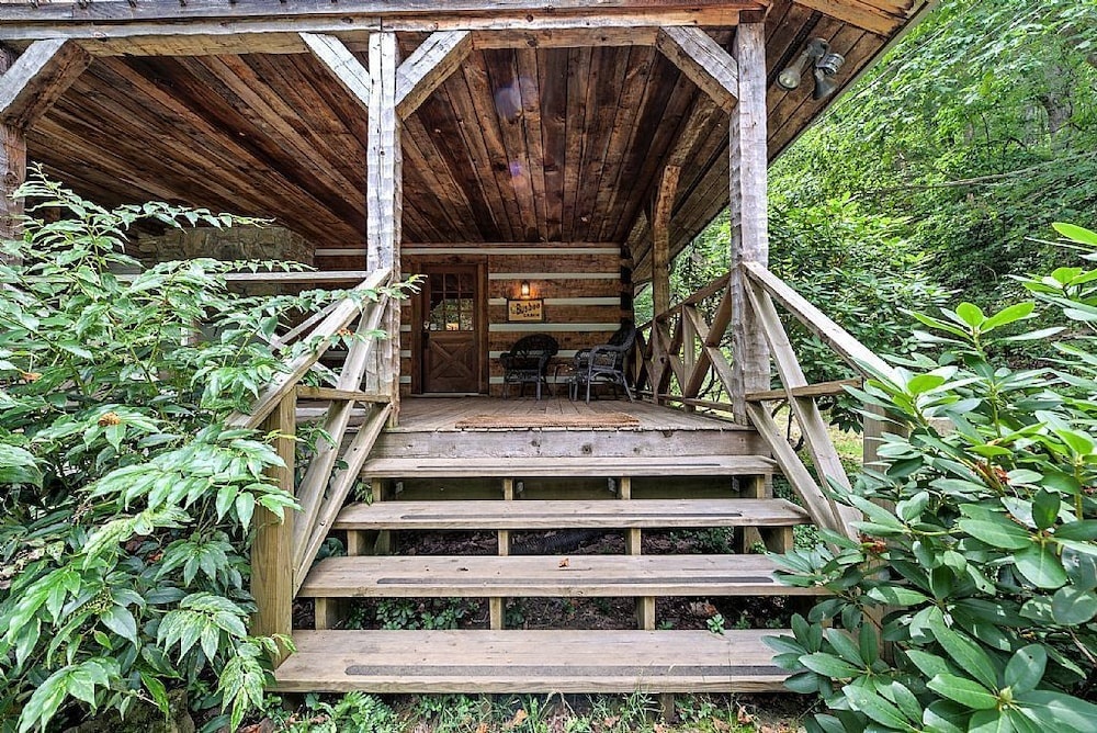 photo 1 of Busbee Cabin - 3 Br Cabin
