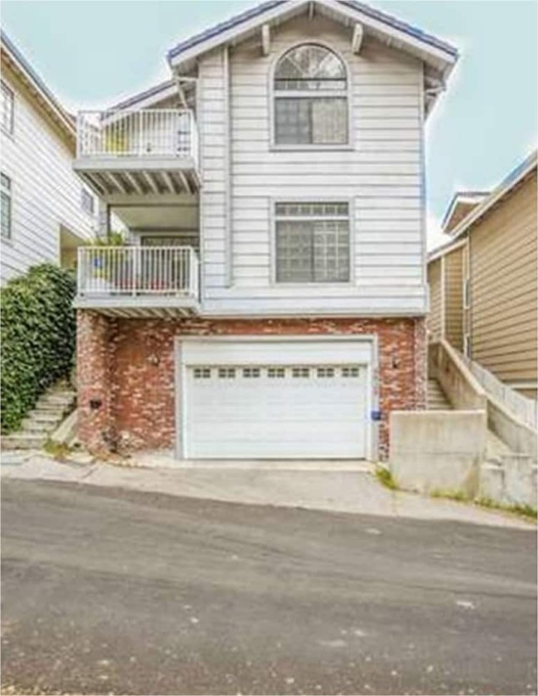 photo 1 of California Dreamin Sleeps 13 HW Hills
