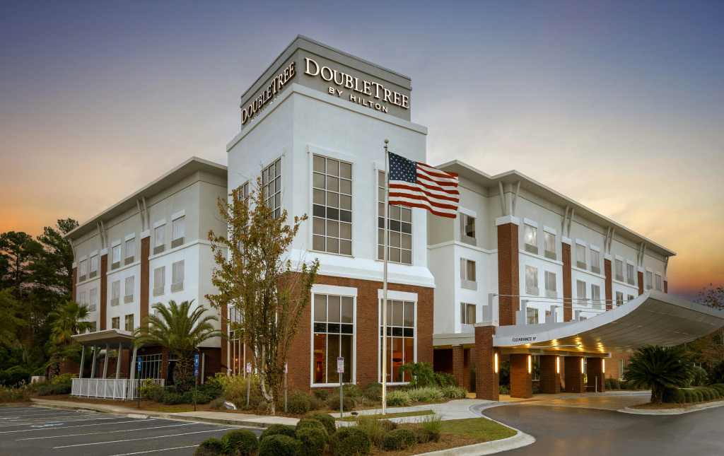 photo 1 of DoubleTree by Hilton Hotel Savannah Airport