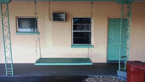 photo 1 of Campbell Motel