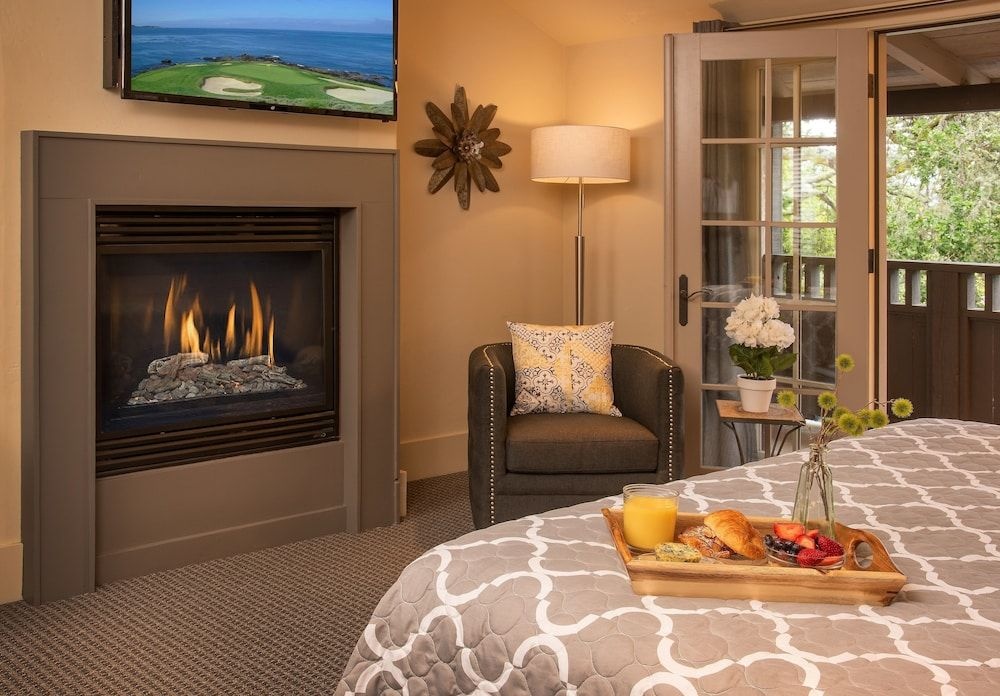 photo 1 of Carmel Country Inn
