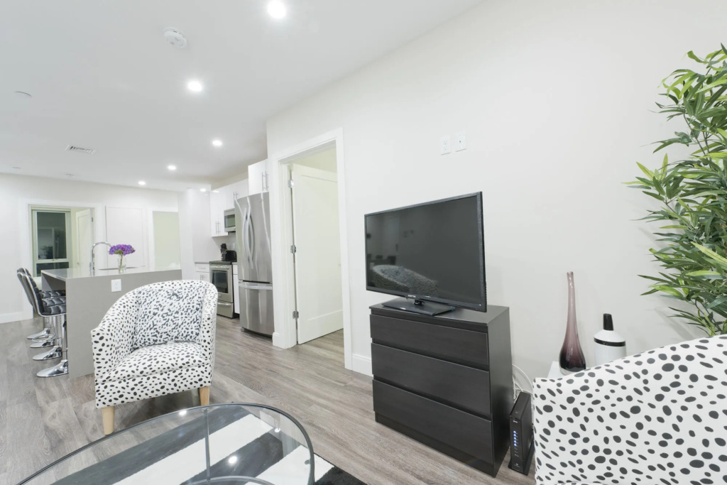 photo 1 of Chic 3BR in Lower Roxbury by Sonder