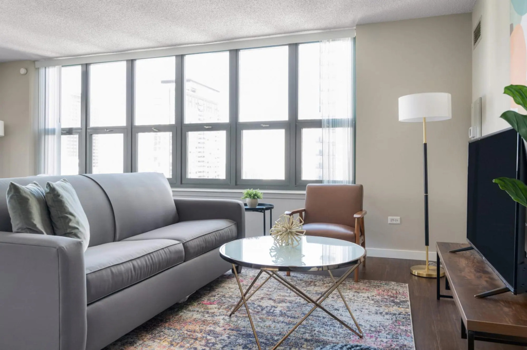 photo 1 of Chicago | Regal 1BD/1BA River North Apartment