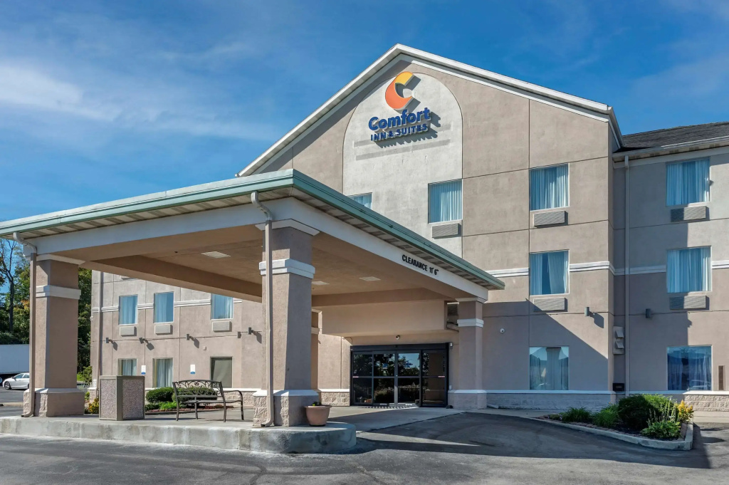 photo 1 of Comfort Inn & Suites Dayton Northwest - Englewood