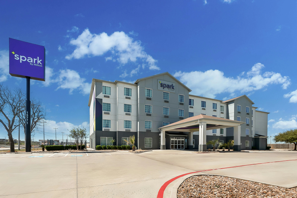 photo 1 of Spark by Hilton Selma