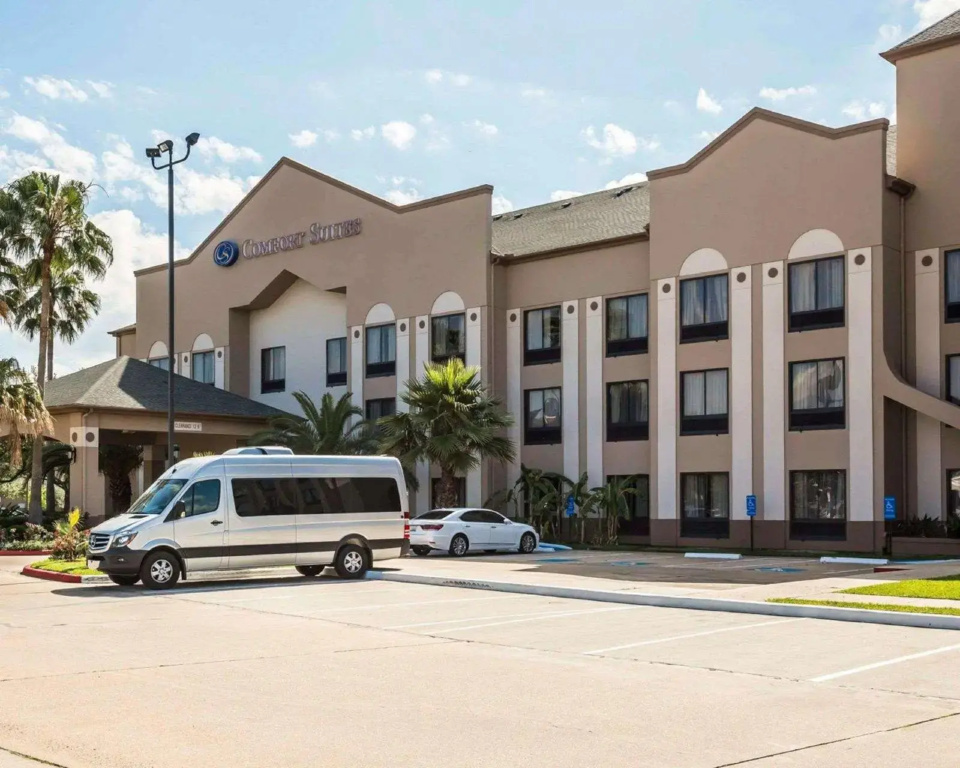 photo 1 of Comfort Suites Stafford