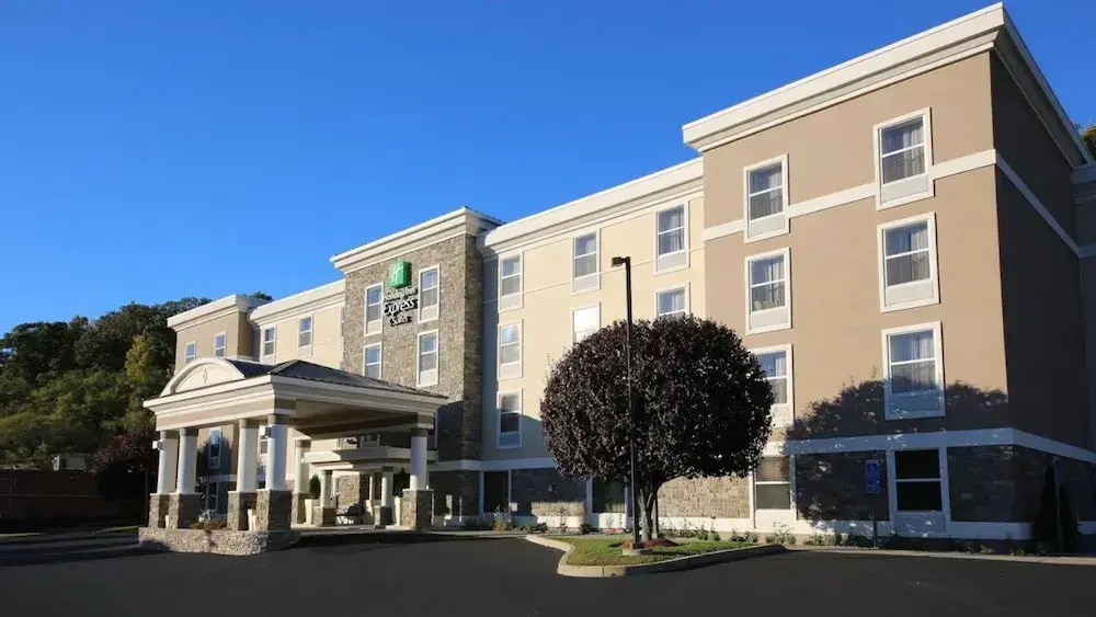 photo 1 of Comfort Suites Danbury