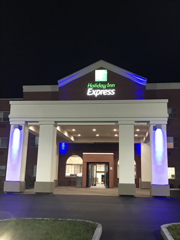 photo 1 of Comfort Suites