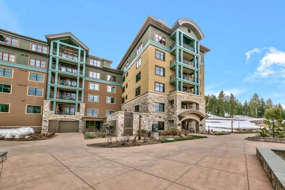 photo 1 of Huge 3 Bedroom  At Northstar | Sleeps 10 Condo by RedAwning