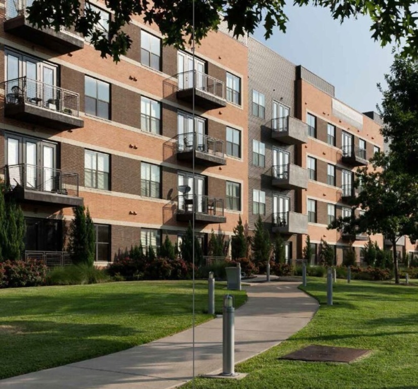 photo 1 of Design District Apts Near Market Ctr by Frontdesk