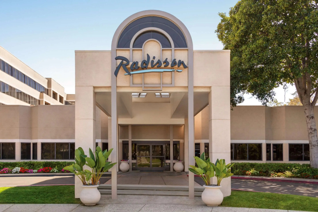 photo 1 of Radisson Hotel Sunnyvale – Silicon Valley