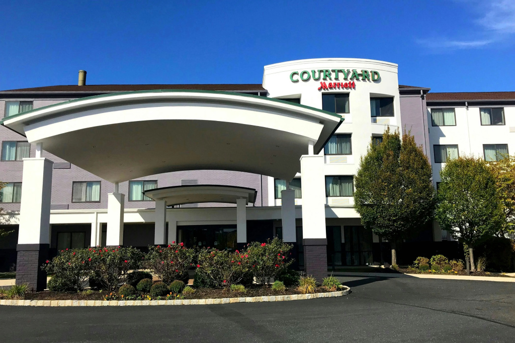 photo 1 of Courtyard by Marriott Bethlehem Lehigh Valley/I-78