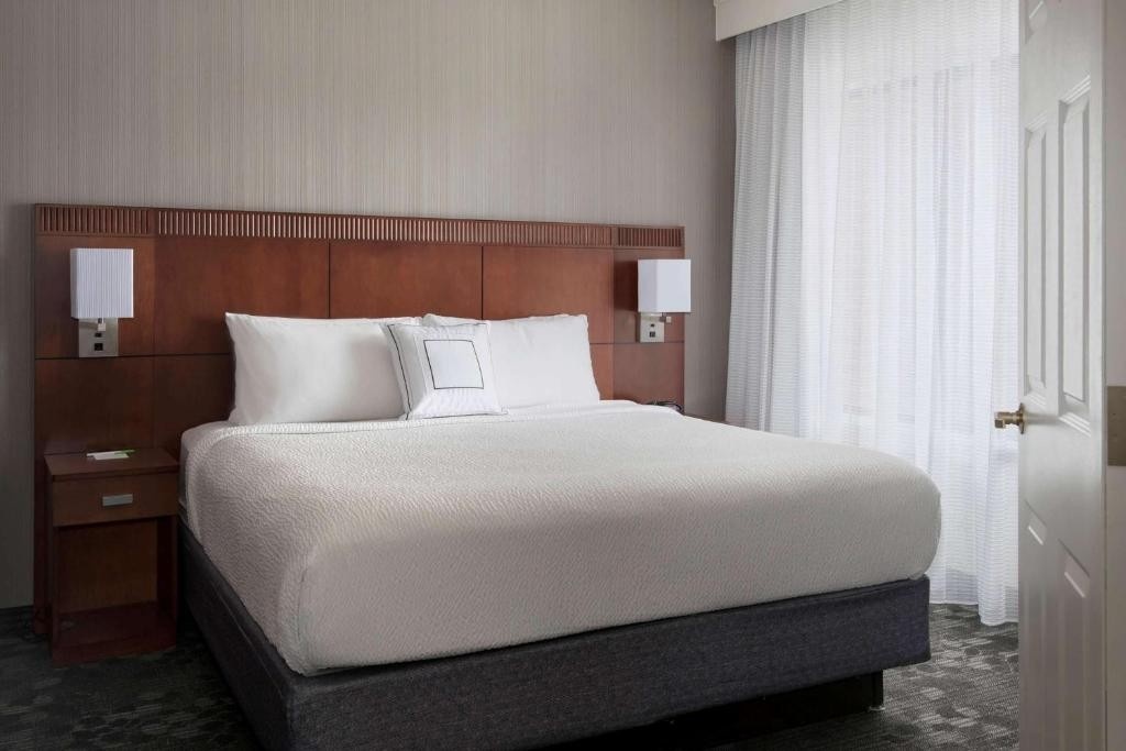 photo 1 of Sonesta Select Boston Milford